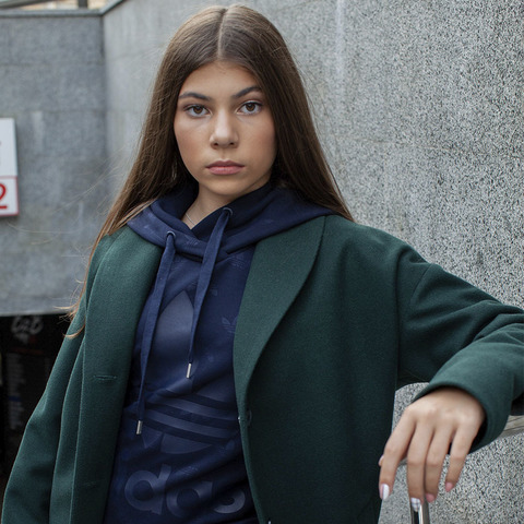 Подростковое кашемировое пальто зеленого цвета на девочку