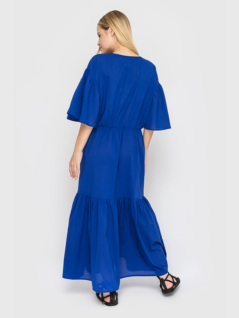 Сукня ярусна з об'ємними рукавами синього кольору 