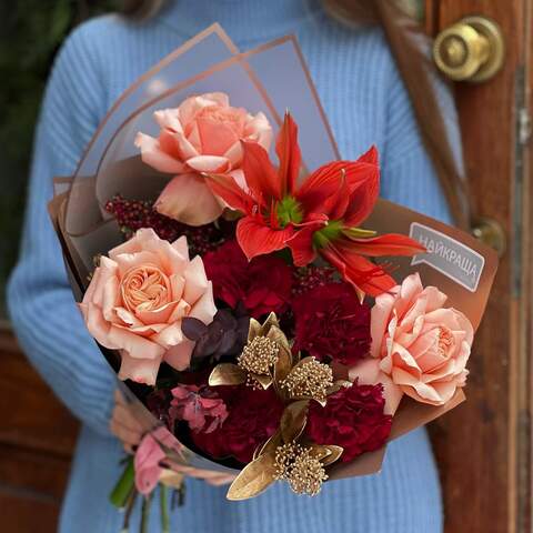 Bouquet «Little red nose», Flowers: Hippeastrum, Pion-shaped rose, Skimmia, Dianthus, Achillea