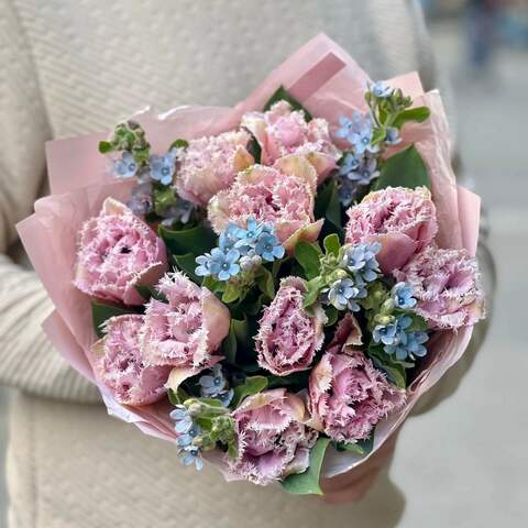 Нежный букет с тюльпанами и оксипеталумом «Нежность», Цветы: Тюльпан, Оксипеталум