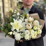 Photo of Light bouquet with lilies and peonies «Pure shining»