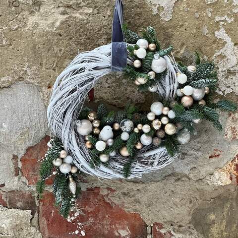 Christmas wreath «Star Bird», Flowers: Decoration, Fir-needles, Ribbons