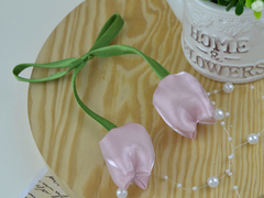 Тюльпани на стрічці Крістал пудрові