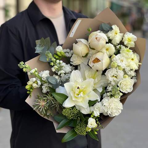 Photo of Light bouquet with lilies and peonies «Pure shining»