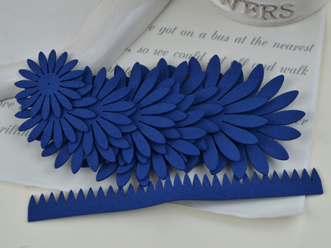 Вирубка з фомірану Хризантема темно-синя