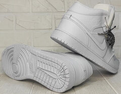 Белые кроссовки с белой подошвой мужские Nike Air Jordan A806-1 All White.