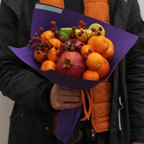 Fruit bouquet with pomegranate
