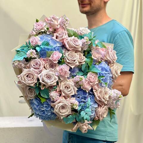 Voluminous bouquet in delicate colors «Lavender Sky», Flowers: Matthiola, Hydrangea, Rose, Rubus Idaeus, Peony Spray Rose