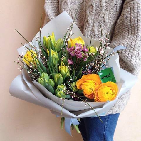 Spring bouquet with sunny Ranunculi and tulips «And here is the Spring!», The author of the bouquet's name, as well as of its personalized postcard is the bouquet's sender - the FEDORIV branding agency