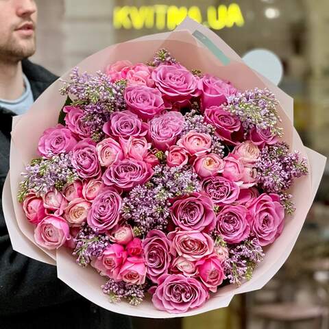 Bright bouquet of fragrant lilacs and peony roses «Princess smile», Flowers: Syringa, Pion-shaped rose, Peony Spray Rose