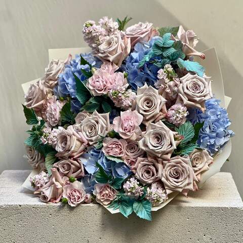 Photo of Voluminous bouquet in delicate colors «Lavender Sky»