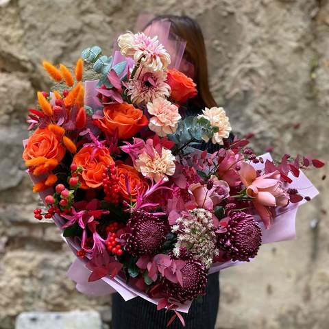 Bouquet «Carnival», Flowers: Rose, Chrysanthemum, Dianthus, Gerbera, Lagurus, Eucalyptus, Ilex, Ammi, Merine