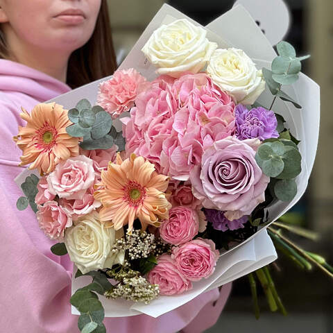 Delicate bouquet with hydrangea «Sweet Lady», Flowers: Rose, Dianthus, Viburnum, Eucalyptus, Hydrangea, Gerbera, Peony Spray Rose