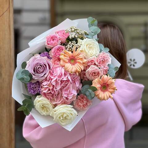 Photo of Delicate bouquet with hydrangea «Sweet Lady»