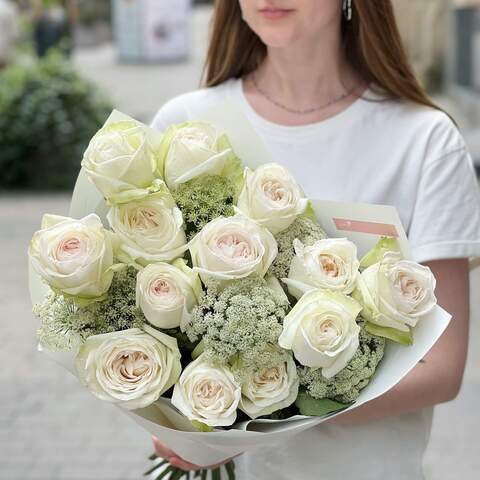 Bouquet «Garden tenderness», Flowers: Pion-shaped rose, Ammi