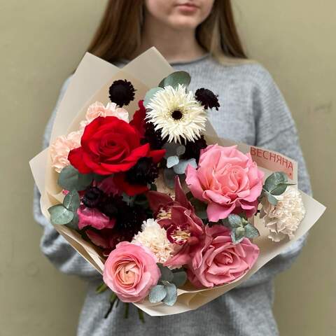 Bouquet «Exquisite combination», Flowers: Rose, Ranunculus, Gerbera, Anemone, Scabiosa, Dianthus, Eucalyptus, Cymbidium