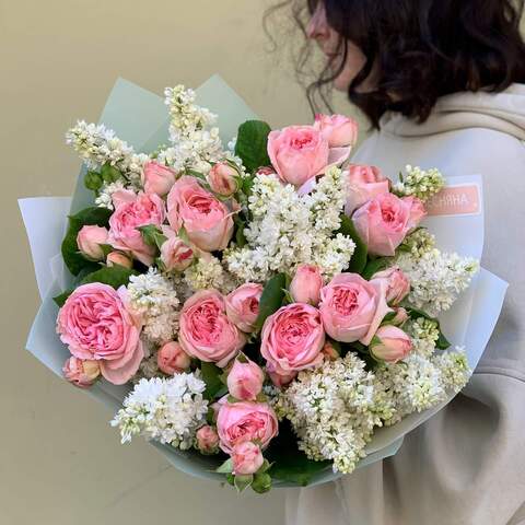 Bouquet «Fairy Dance», Flowers: Pion-shaped rose, Syringa