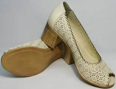 Женские модные туфли с перфорацией Sturdy Shoes 87-43 24 Lighte Beige.