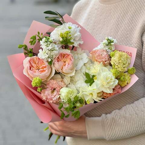 Photo of Exquisite bouquet with Juliet peony roses «Fantastic mood»