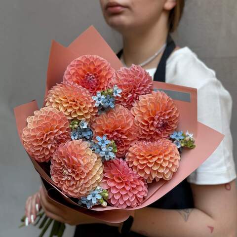 Bouquet in August mood «Summer Bird», Flowers: Dahlia, Oxypetalum