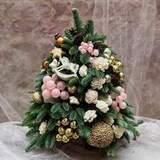 Photo of Christmas tree with pink and golden decor «Romantic Christmas»