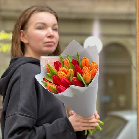 Photo of 19 tulips in a bouquet «Warm Greeting!»