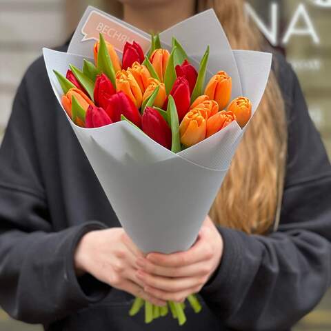 Photo of 19 tulips in a bouquet «Warm Greeting!»