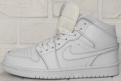 Мужские белые кроссовки кожаные Nike Air Jordan A806-1 All White.
