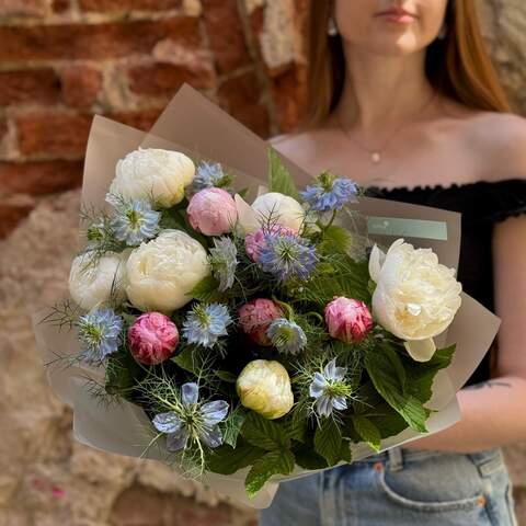 Delicate lacy bouquet «Garden Greeting», Flowers: Paeonia, Nigella, Rubus Idaeus