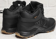 Черные кроссовки мужские зима Reebok Airstacle Terrain H2o Drain Black.