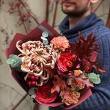 Photo of Interesting autumn bouquet «Bronze Note»