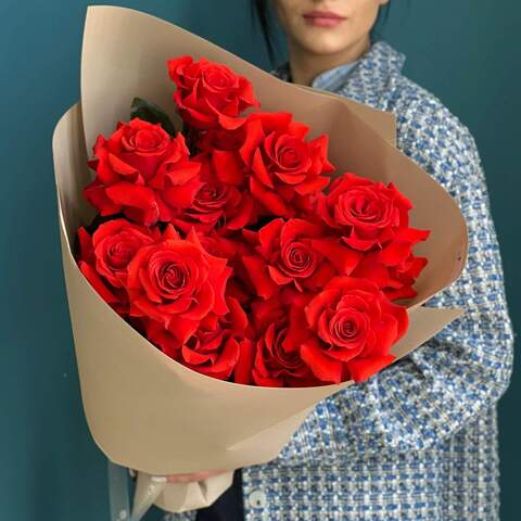 17 троянд Ніна у букеті «Яскрава пристрасть», Квіти: Троянда