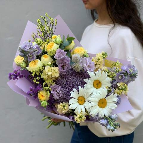 Bouquet «Cream-purple», Flowers: Pion-shaped rose, Limonium, Delphinium, Matthiola, Eustoma, Allium