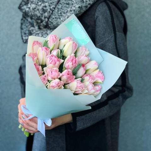 Bouquet of 25 delicate pion-shaped tulips, Flowers: pion-shaped tulips