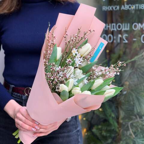 Букет «Мечтание», Цветы: Тюльпан, Гениста, Нарцисс
