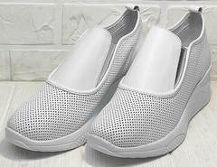Белые сникерсы женские кроссовки без шнурков на резинке smart casual стиль летние Derem 1761-10 All White.