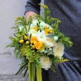Photo of Summer bouquet with a light green shade