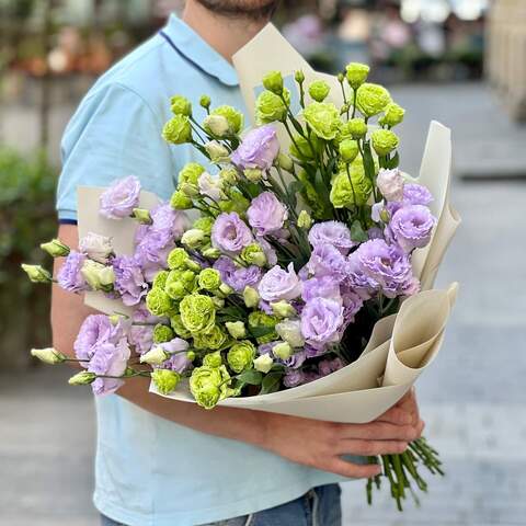 Contrasting airy bouquet «Floral Wave», Flowers: Eustoma, 13 branches