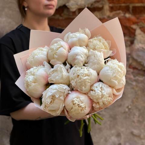 Ruddy bouquet of 13 peonies «Peony snow», Flowers: Paeonia, 13 pcs.