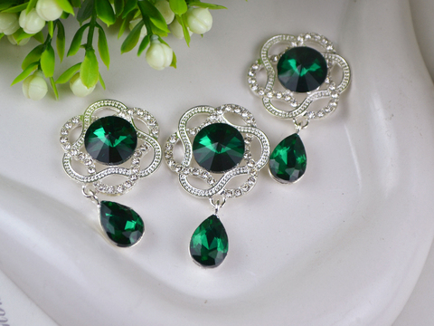 Круглий камінь срібній оправі з підвіскою Смарагдовий