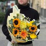 Photo of Bouquet «Sunshine in her eyes»