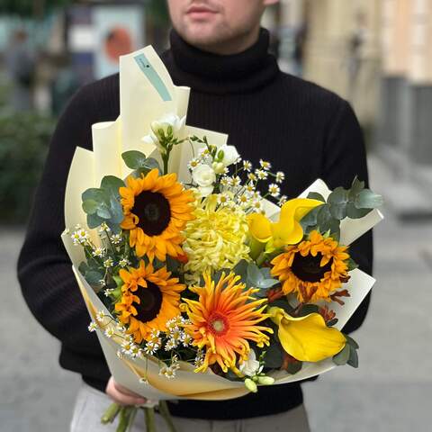 Bouquet «Sunshine in her eyes», Flowers: Helianthus, Zantedeschia, Anigosanthus, Tanacetum, Gerbera, Freesia, Chrysanthemum, Eucalyptus