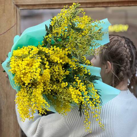 Photo of 7 branches of fragrant fluffy mimosa in a bouquet «Italian Sun»