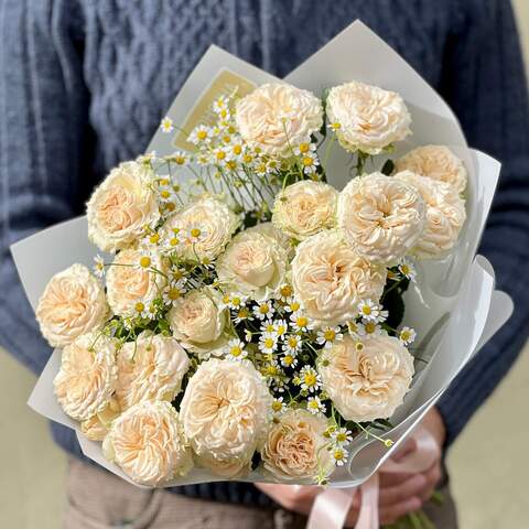 Букет «Ты моя радость», Цветы: Роза кустовая пионовидная, Танацетум