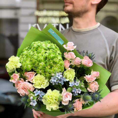 Fluffy bouquet in pure colors «Blooming thoughts», Flowers: Dianthus, Eryngium, Hydrangea, Oxypetalum