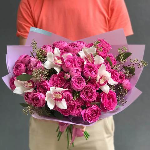 Bouquet «Lviv Love», Flowers: Pion-shaped rose, Rose, Eucalyptus, Cymbidium