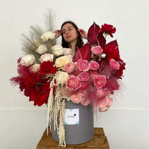 Photo of Premium box with flowers «You are my queen!»