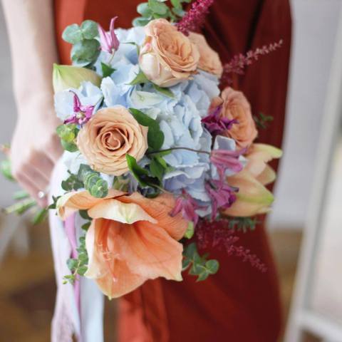 Bouquet in the colors of the dawn, A perfect gift for gentle and stylish girls who like fragile compositions