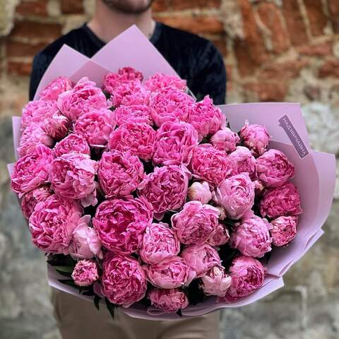 Bouquet of 43 peonies «Lacy Quail»