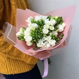 Photo of Bouquet of 25 freesia